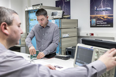 Od lewej: dr inż. Grzegorz Karnas, dr inż. Kamil Filik,