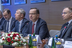 Od prawej: prezydent A. Duda, marszałek W. Ortyl, minister P. Ćwik,