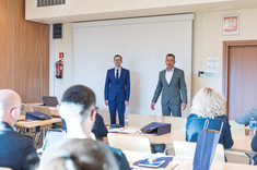 Od lewej: dr hab. Mariusz Ruszel, prof. PRz, prof. dr hab. Grzegorz Ostasz,